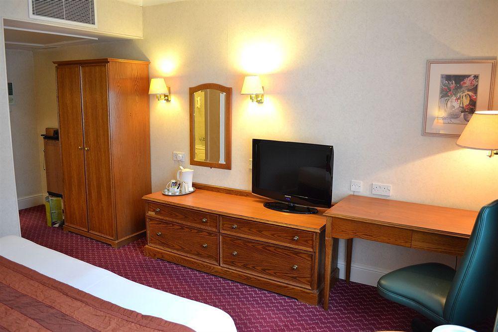 Holiday Inn Reading West By Ihg מראה חיצוני תמונה