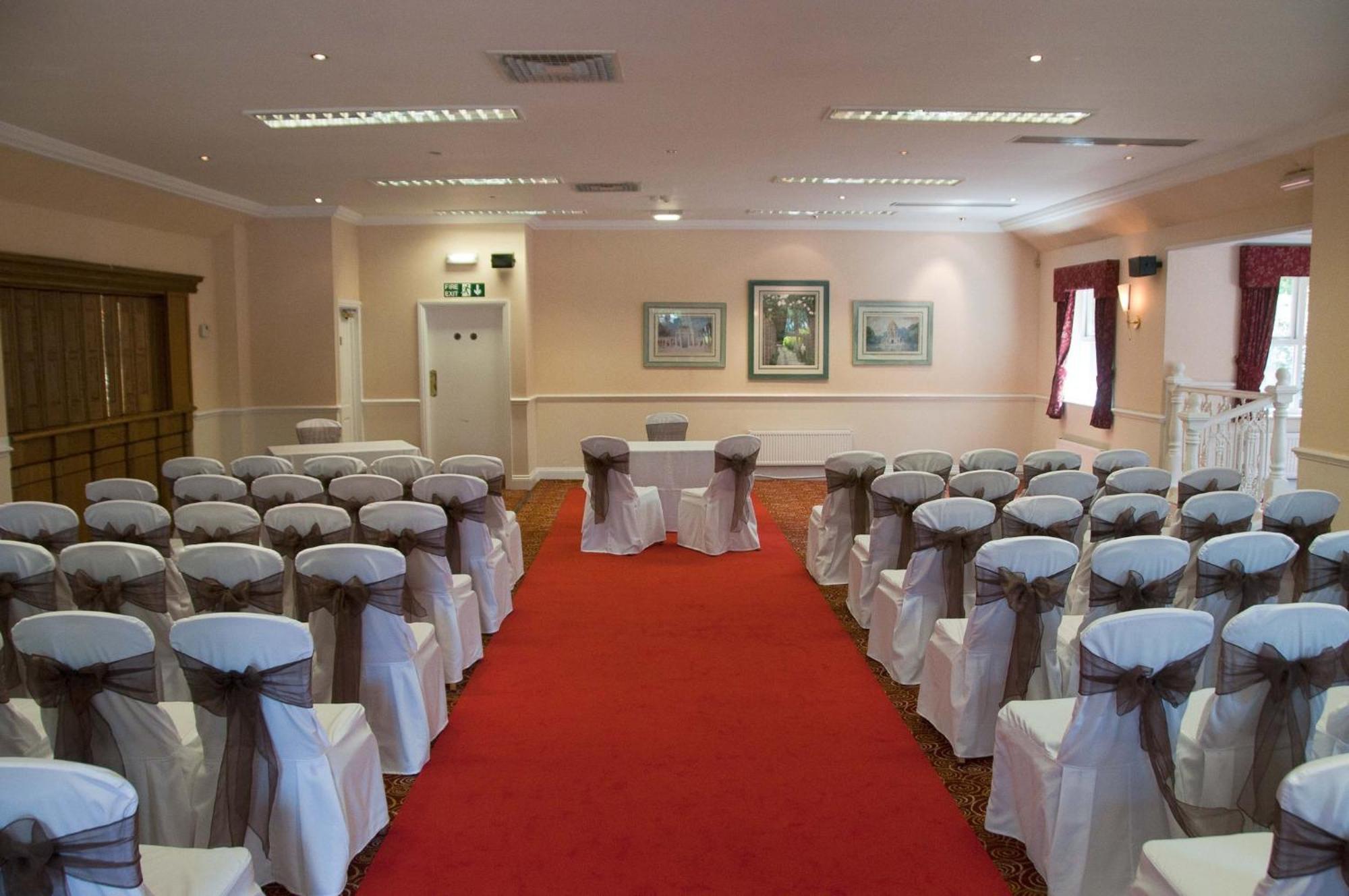 Holiday Inn Reading West By Ihg מראה חיצוני תמונה